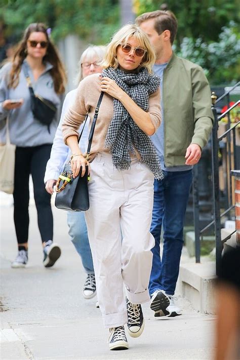 sienna miller Gucci bag